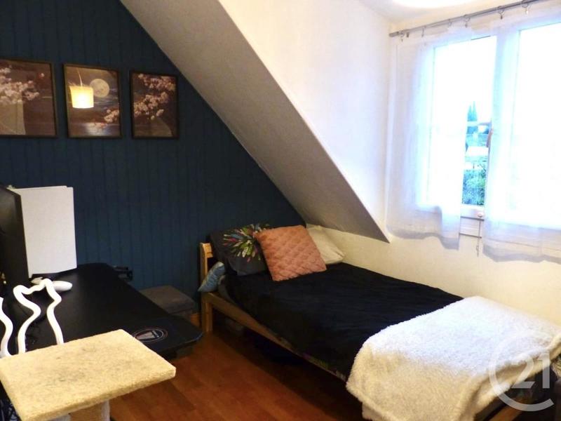 Maison - 97 m² - 5 pièces