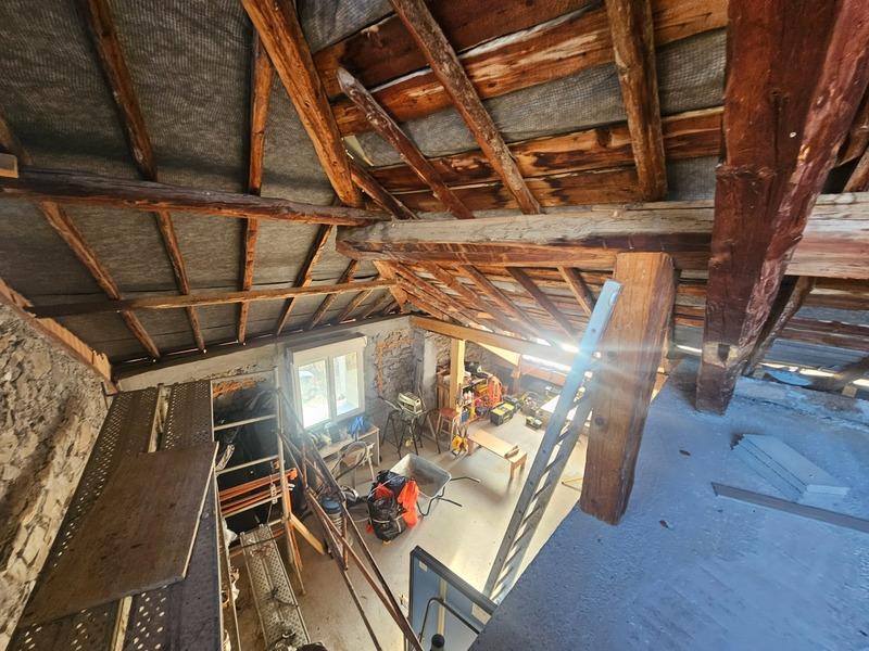 Maison - 250 m² - 8 pièces