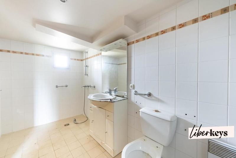 Maison - 188 m² - 8 pièces