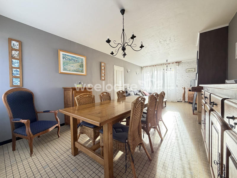 Maison - 93 m² - 4 pièces