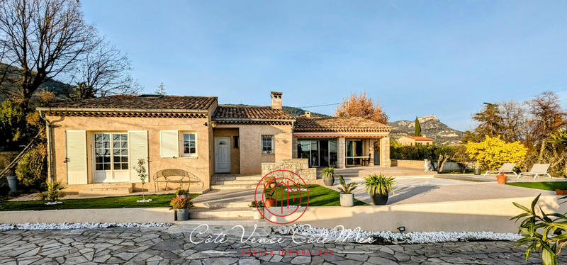 Maison - 168 m² - 6 pièces