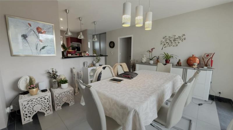 Maison - 110 m² - 5 pièces