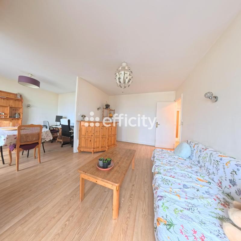 Appartement - 80 m² - 4 pièces