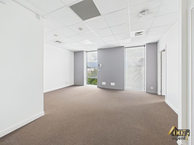 Bureau - 89 m²