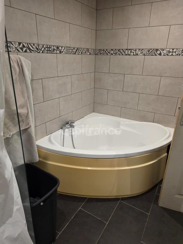 Maison de village - 115 m² - 4 pièces