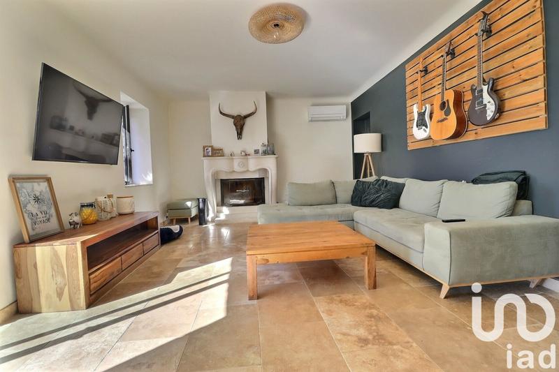 Maison - 203 m² - 7 pièces