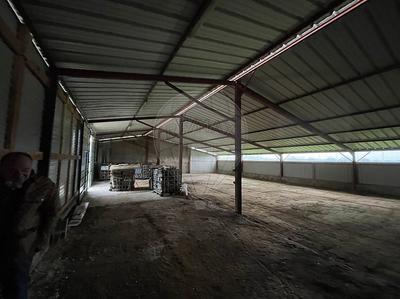 Entrepôt - 560 m²