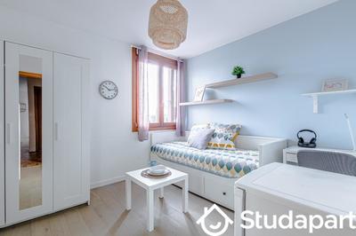 Chambre - 10 m² - 1 pièce