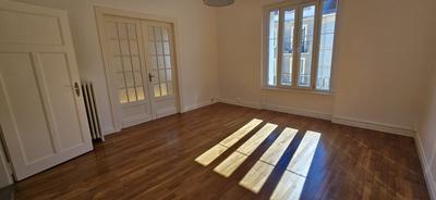 Appartement - 83 m² - 3 pièces