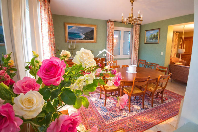 Maison - 196 m² - 5 pièces