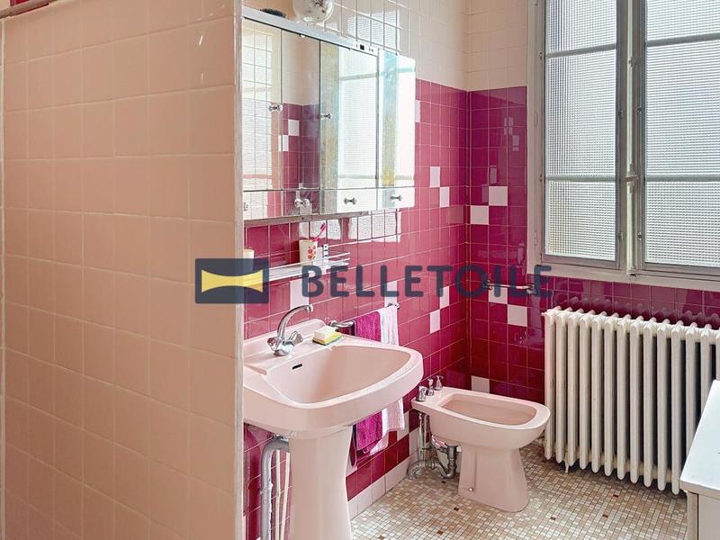 Pavillon - 238 m² - 6 pièces