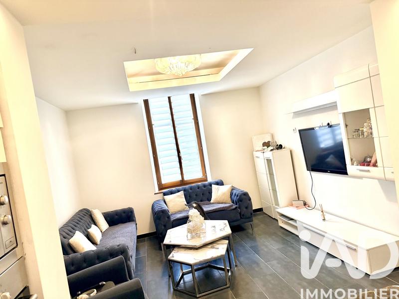 Maison - 97 m² - 6 pièces