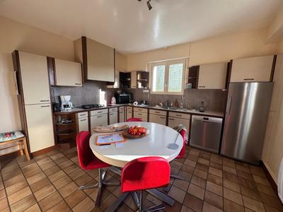 Maison - 167 m² - 5 pièces