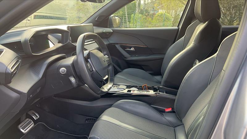 Peugeot 2008 136 50kWh Gt - Automatique