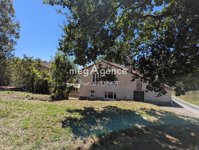 Maison en pierre - 251 m² - 8 pièces