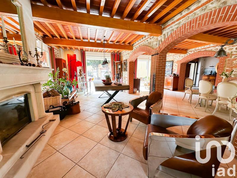 Maison - 360 m² - 5 pièces