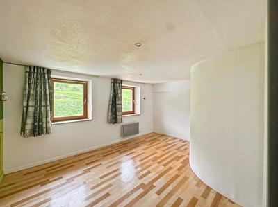 Appartement - 87 m² - 4 pièces