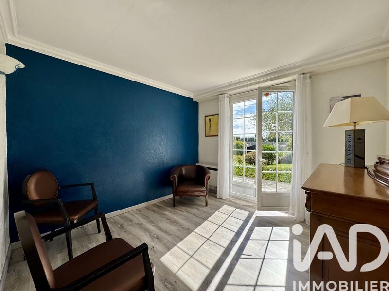 Maison - 300 m² - 8 pièces