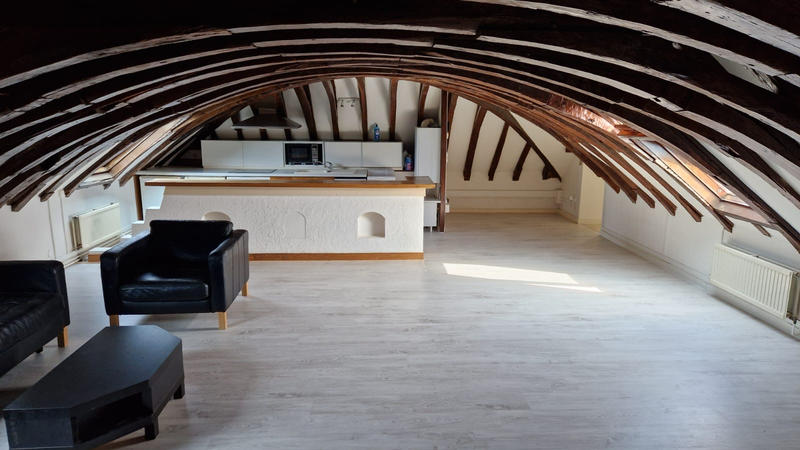 Appartement - 96 m² - 3 pièces