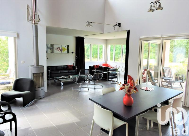 Maison de maîtres - 193 m² - 8 pièces