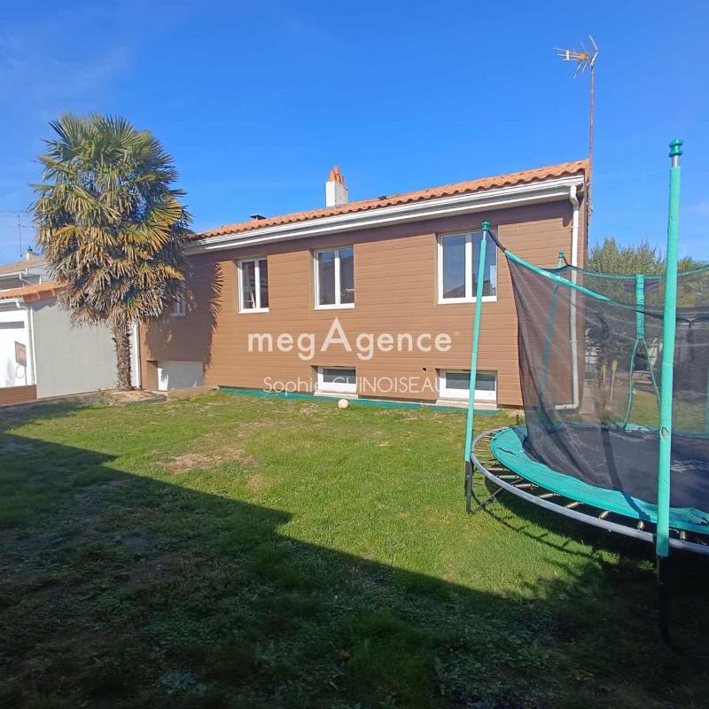 Maison - 120 m² - 6 pièces