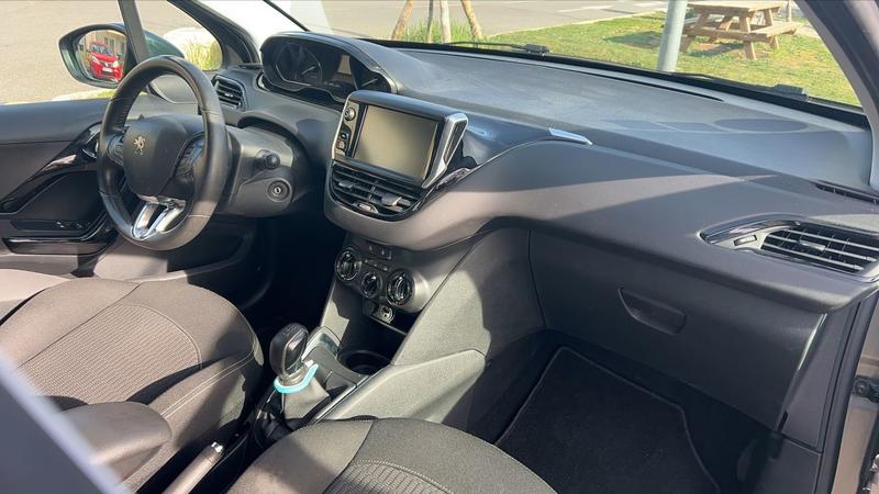 Peugeot 208 1.6 BlueHdi 100 Active Business