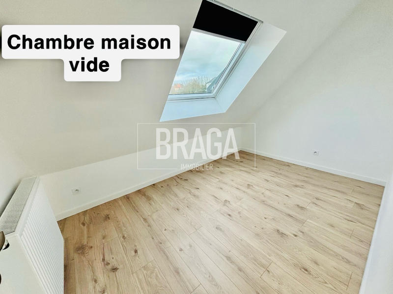 Immeuble - 210 m² - 9 pièces