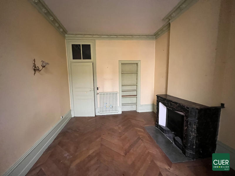 Appartement - 252 m² - 7 pièces