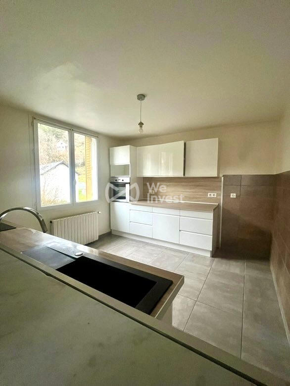 Appartement - 85 m² - 5 pièces