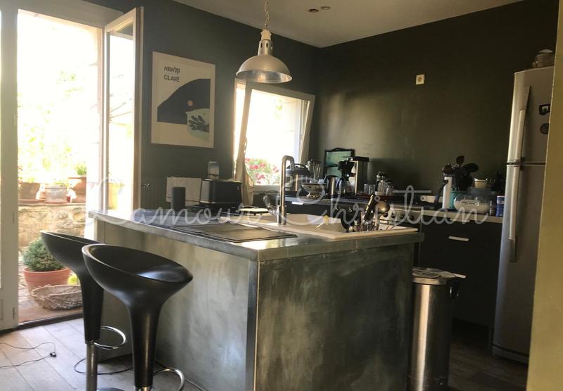 Maison - 360 m² - 13 pièces