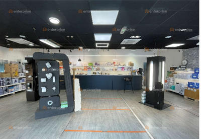 Local d'activité / Entrepôt - 446 m²