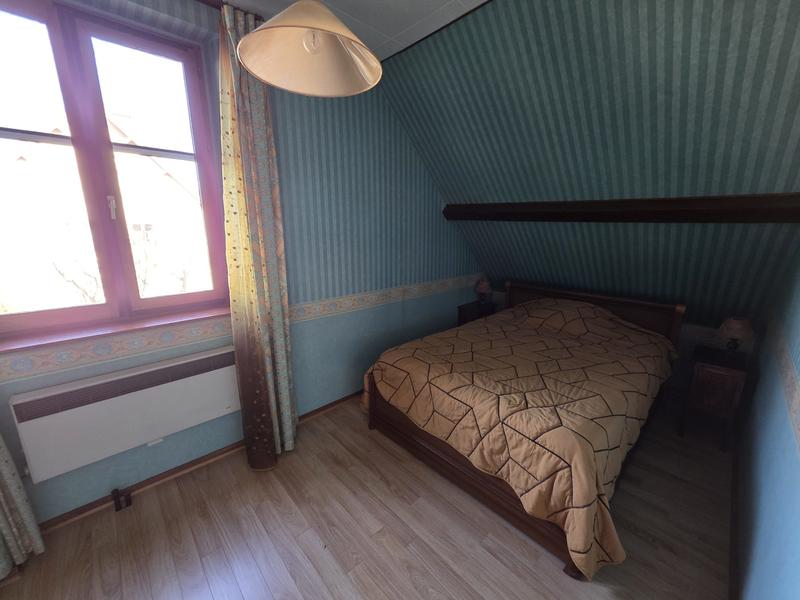 Maison traditionnelle - 90 m² - 5 pièces