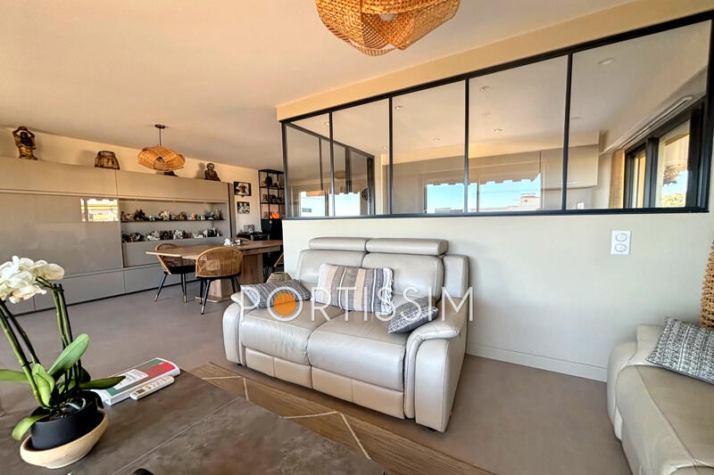 Appartement - 100 m² - 4 pièces