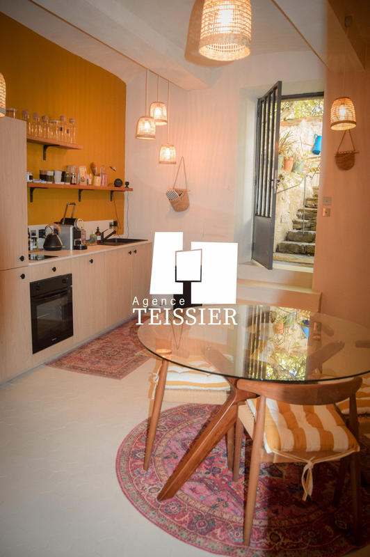 Maison - 434 m² - 11 pièces