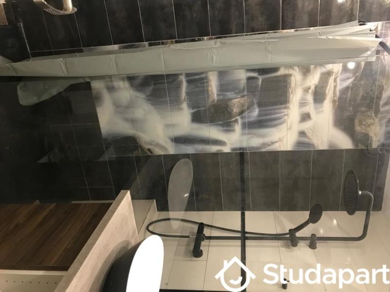 Chambre - 13 m² - 1 pièce