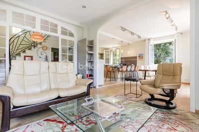 Villa - 166 m² - 6 pièces