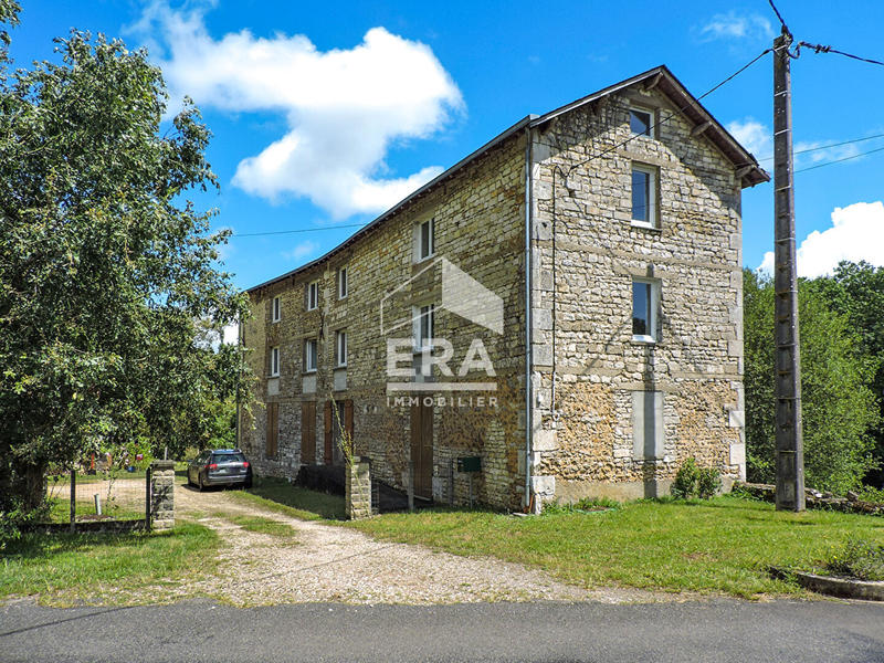 Maison - 558 m² - 20 pièces