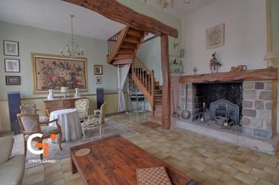 Maison - 169 m² - 7 pièces