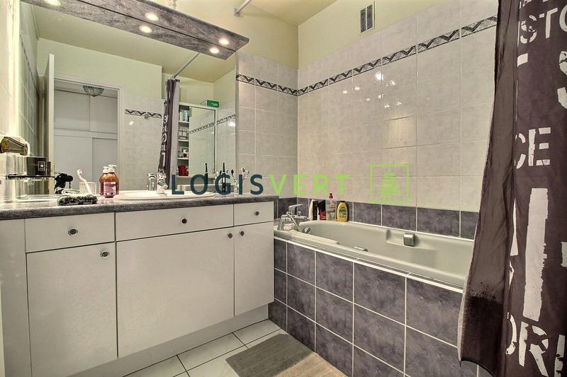 Appartement - 80 m² - 4 pièces