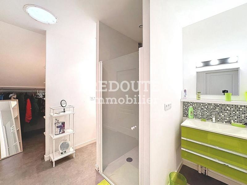 Maison - 212 m² - 6 pièces