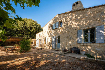 Mas - 445 m² - 12 pièces