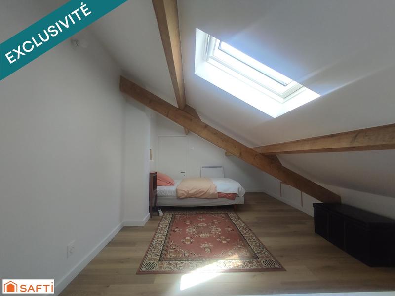 Maison - 275 m² - 8 pièces