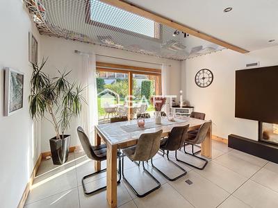 Châlet - 161 m² - 6 pièces