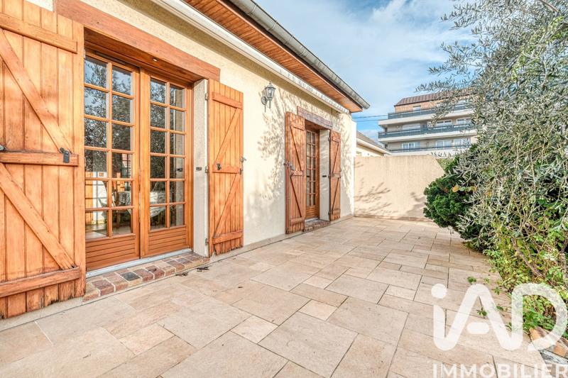 Maison - 139 m² - 6 pièces