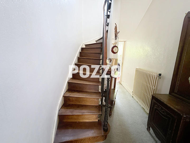 Maison - 157 m² - 8 pièces