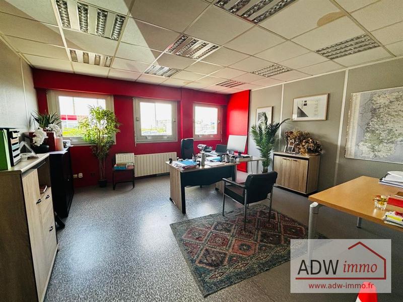 Local d'activités - 900 m²