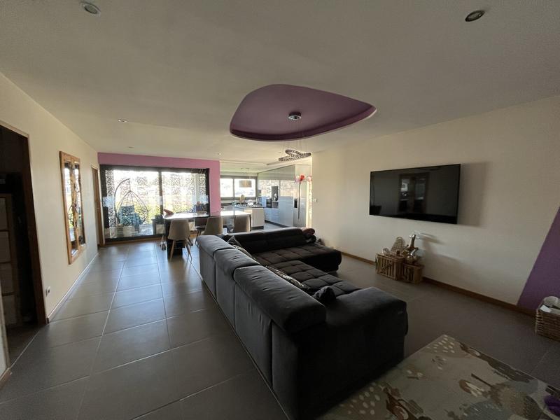 Maison contemporaine - 182 m² - 6 pièces