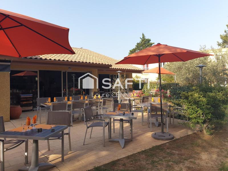 Local commercial - 1 050 m² - 35 pièces