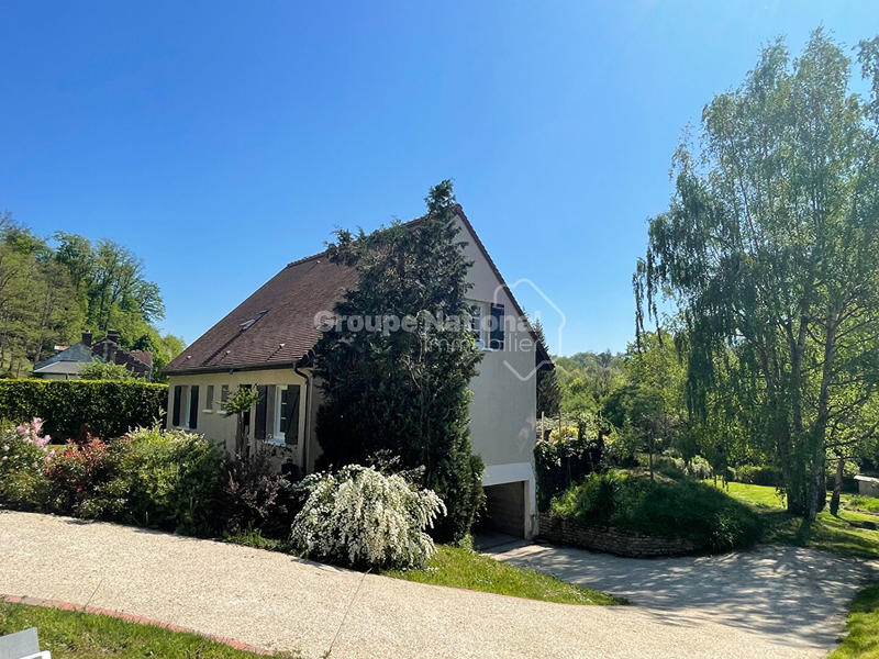 Maison - 143 m² - 7 pièces