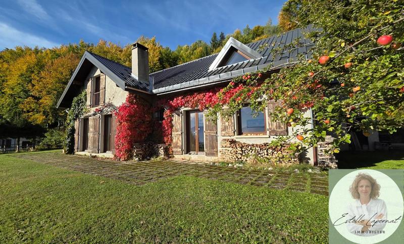 Maison - 180 m² - 9 pièces